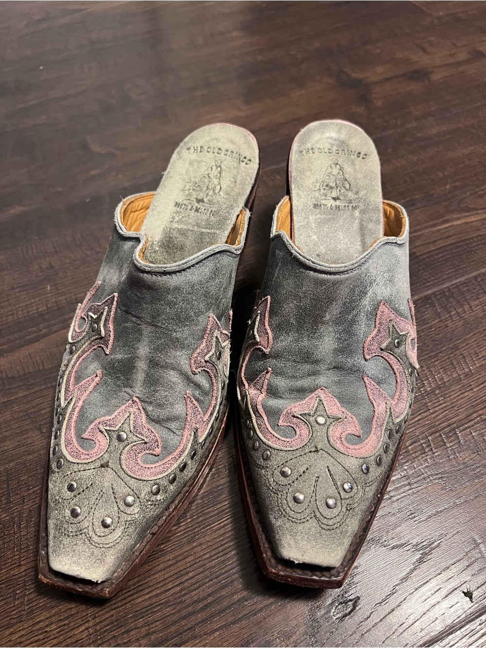 Old Gringo Gray and Pink Embroidered Leather Mule